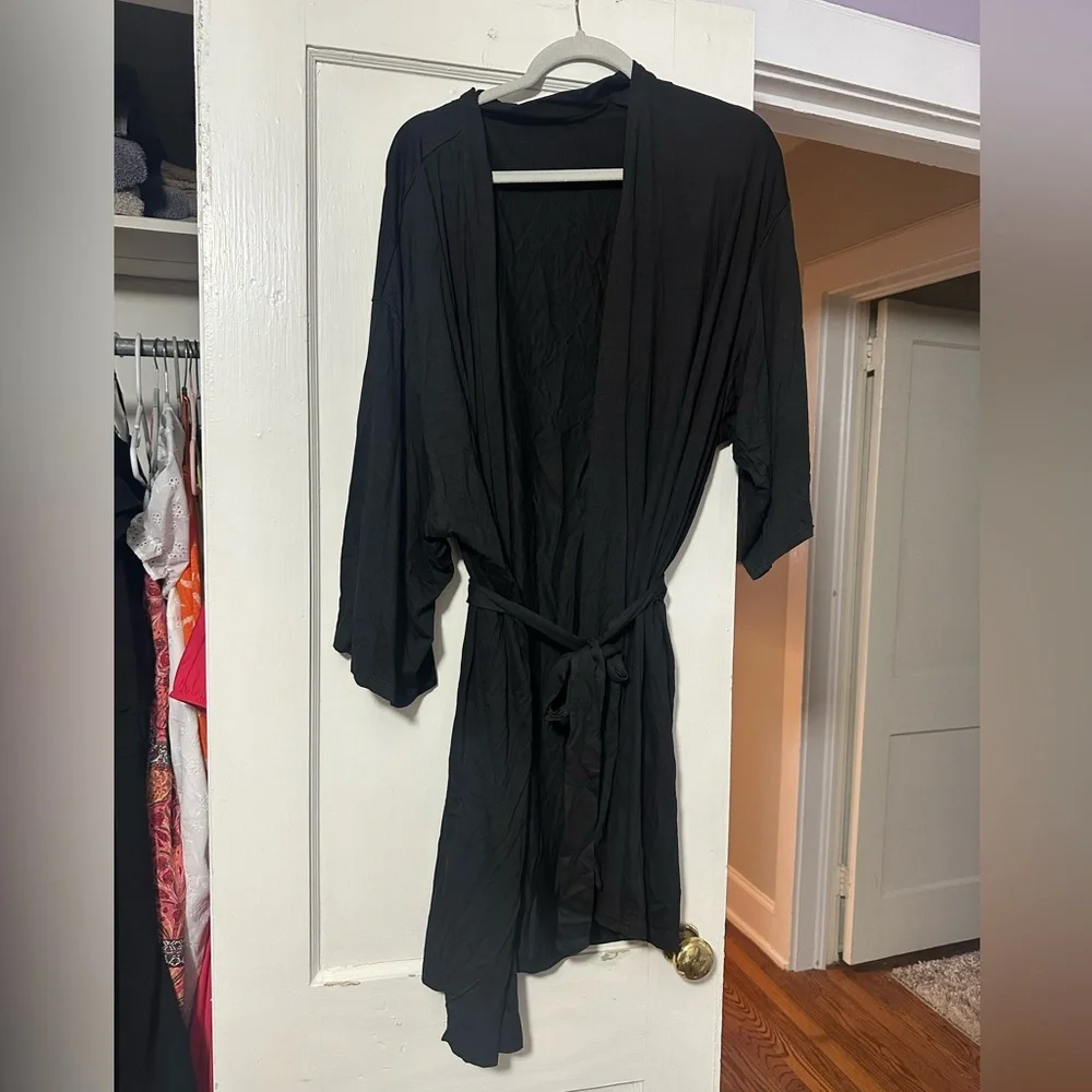 Black Robe Plus Size - Picture 2 of 2